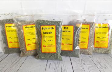 Organzaset_quer_durch_den_kraeutergarten